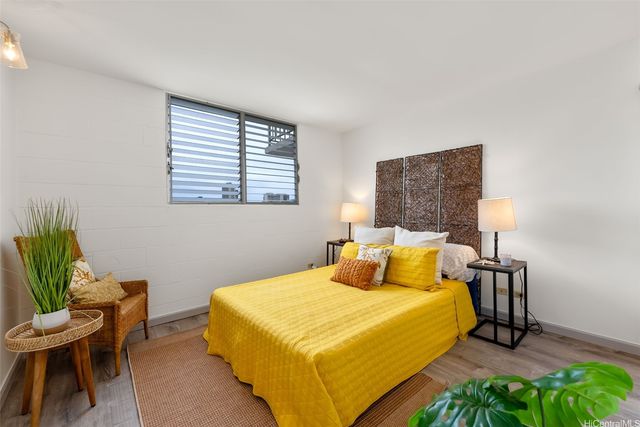 737 Olokele Avenue 703, Honolulu, HI 96816