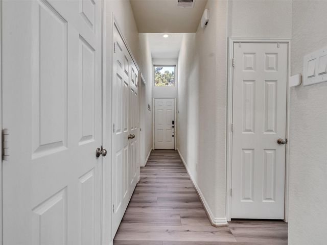 257 N Lynx Trail, Montgomery, TX 77316