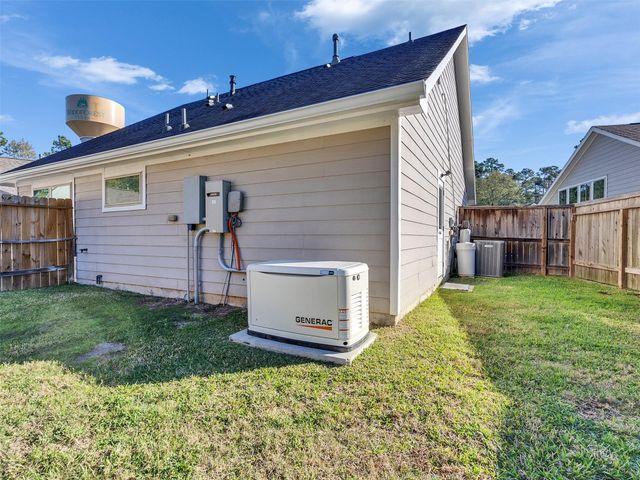 257 N Lynx Trail, Montgomery, TX 77316