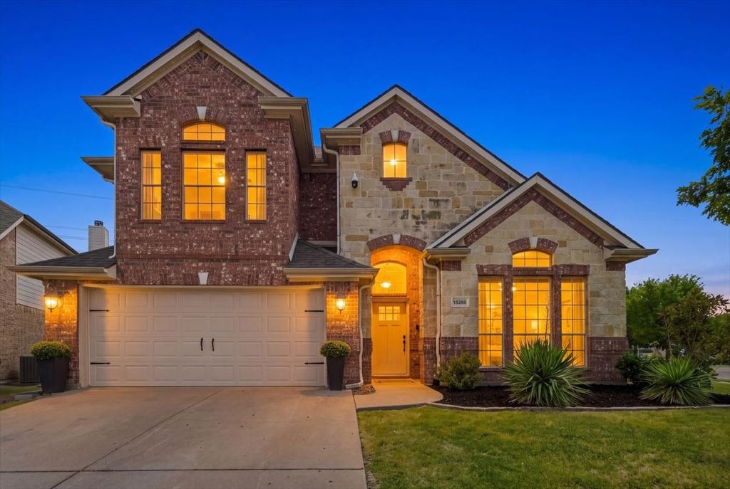 15200 Mallard Creek Street, Roanoke, TX 76262 — exterior