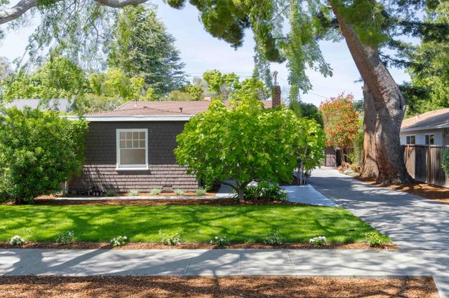 985 Oregon Avenue, Palo Alto, CA 94303