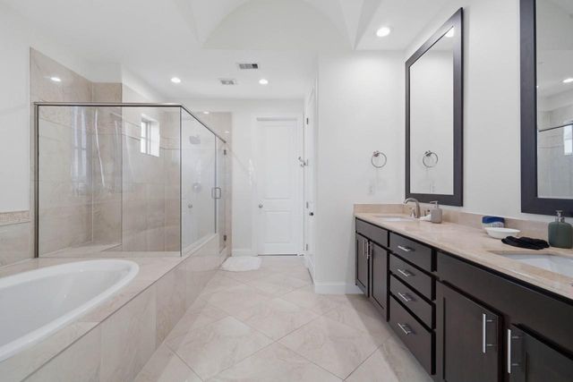 2705 Arabelle Grove, Houston, TX 77007