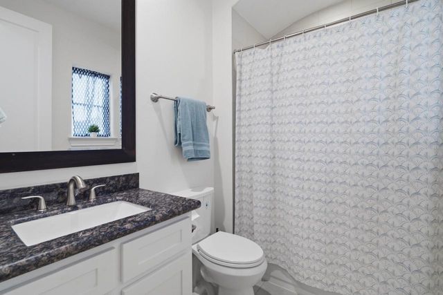 2705 Arabelle Grove, Houston, TX 77007