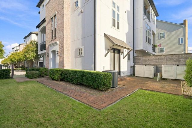 2705 Arabelle Grove, Houston, TX 77007