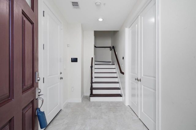 2705 Arabelle Grove, Houston, TX 77007