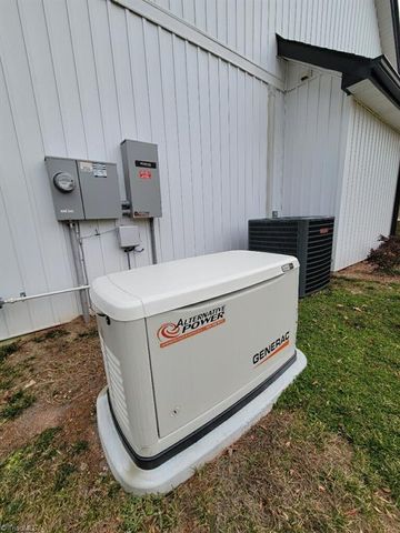 2065 Cynthia Drive, Mount Airy, NC 27030