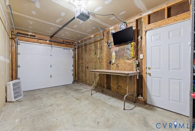 18515 Rollingside Dr, South Chesterfield, VA 23834