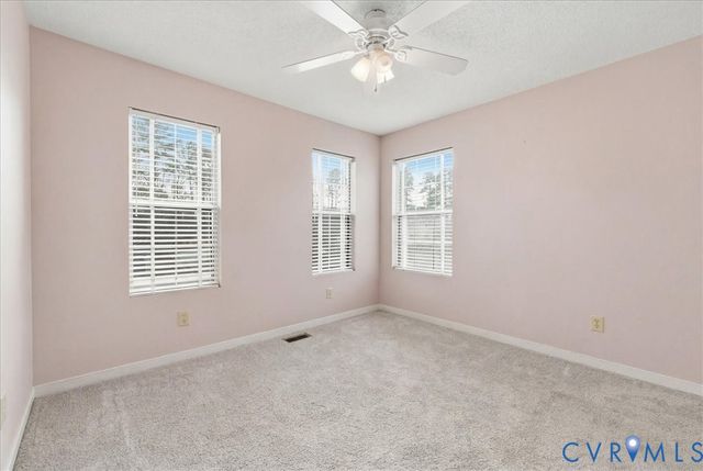 18515 Rollingside Dr, South Chesterfield, VA 23834