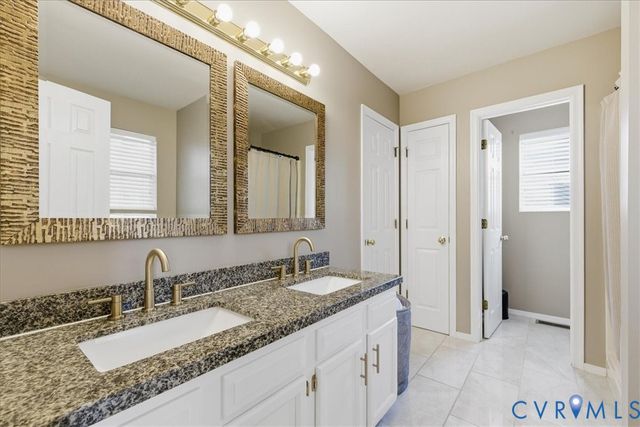 18515 Rollingside Dr, South Chesterfield, VA 23834