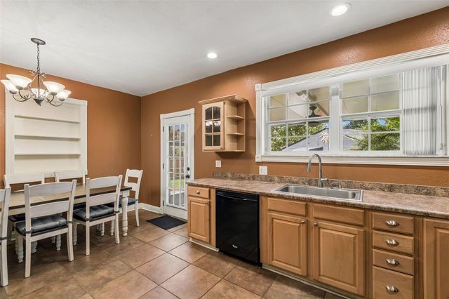 4412 SWEETWATER DRIVE, Tampa, FL 33615