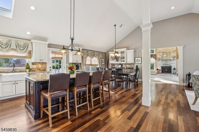 3 Skurla Ln, Hanover Twp., NJ 07981