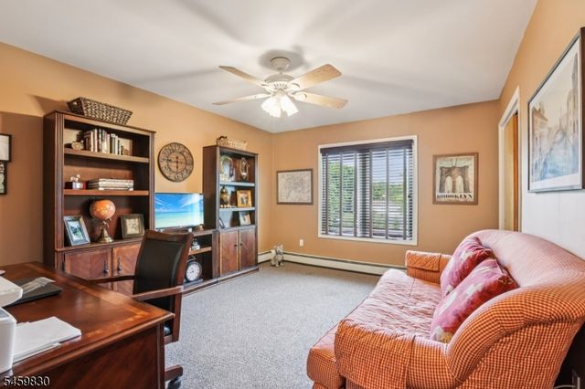 3 Skurla Ln, Hanover Twp., NJ 07981