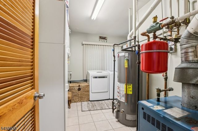 3 Skurla Ln, Hanover Twp., NJ 07981