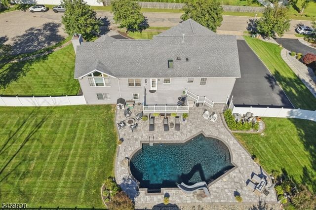 3 Skurla Ln, Hanover Twp., NJ 07981