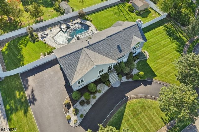 3 Skurla Ln, Hanover Twp., NJ 07981