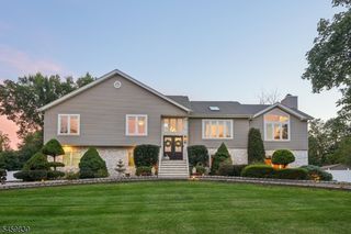 3 Skurla Ln, Hanover Twp., NJ 07981