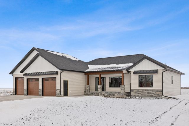 1555 72nd Avenue S, Fargo, ND 58104
