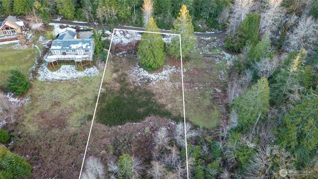 221 E Linda Vista Court, Union, WA 98592