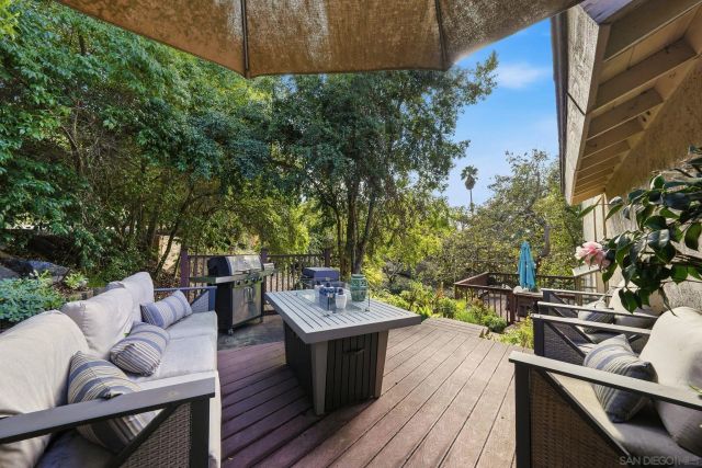 1571 Woody Hills Dr, El Cajon, CA 92019