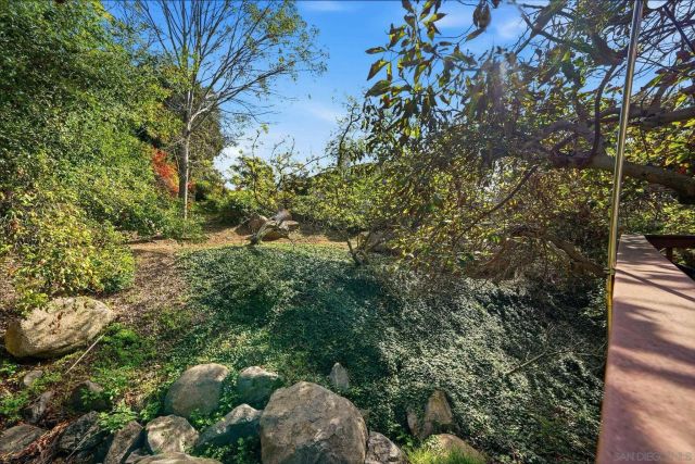 1571 Woody Hills Dr, El Cajon, CA 92019