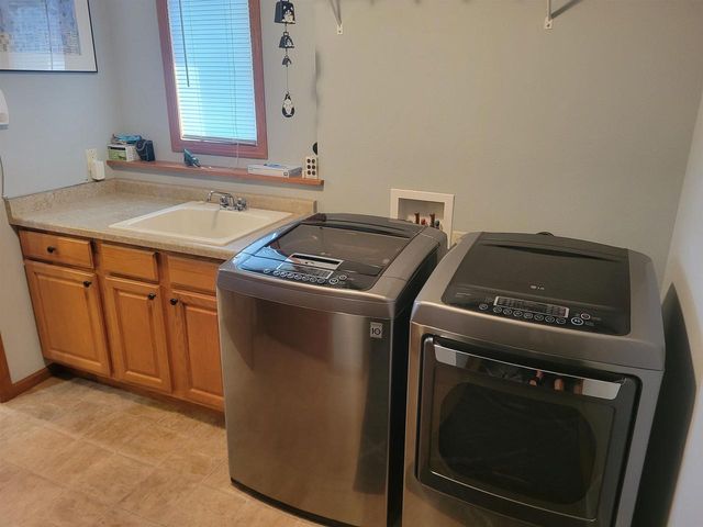 715 Cypress Court, Sun Prairie, WI 53590