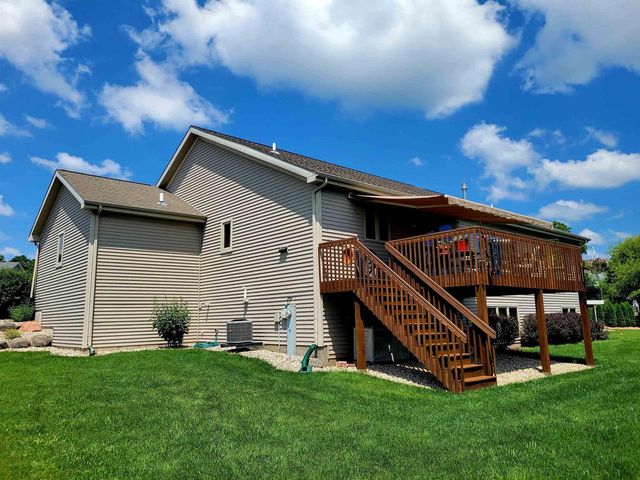 715 Cypress Court, Sun Prairie, WI 53590