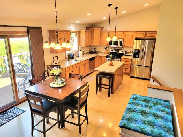 715 Cypress Court, Sun Prairie, WI 53590