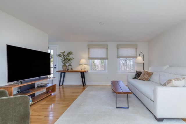 24 Moran Road, Hopkinton, NH 03229