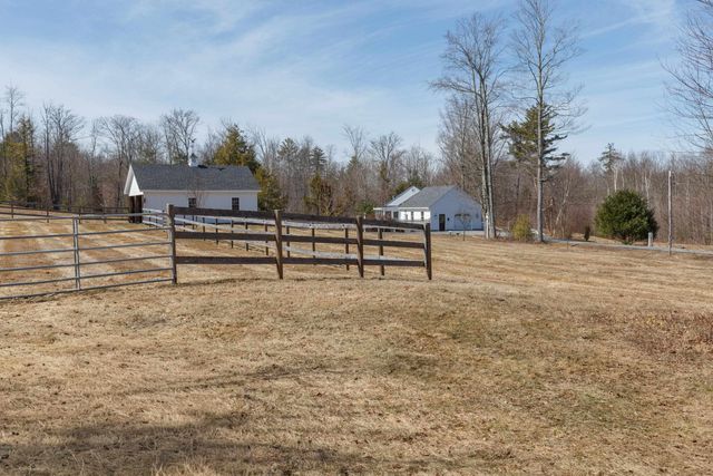 24 Moran Road, Hopkinton, NH 03229