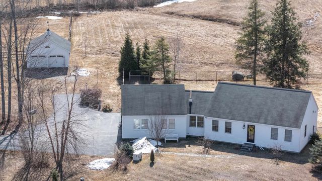 24 Moran Road, Hopkinton, NH 03229