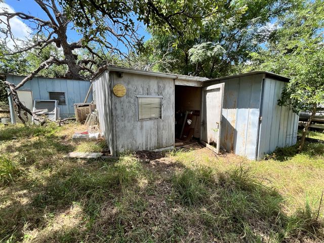 510 Beaver ST, Tow, TX 78672