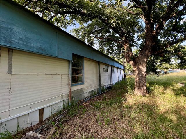 510 Beaver ST, Tow, TX 78672