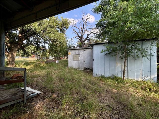 510 Beaver ST, Tow, TX 78672