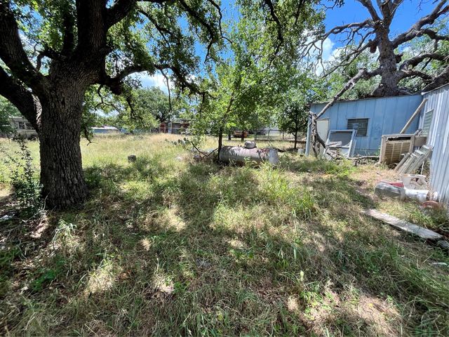 510 Beaver ST, Tow, TX 78672