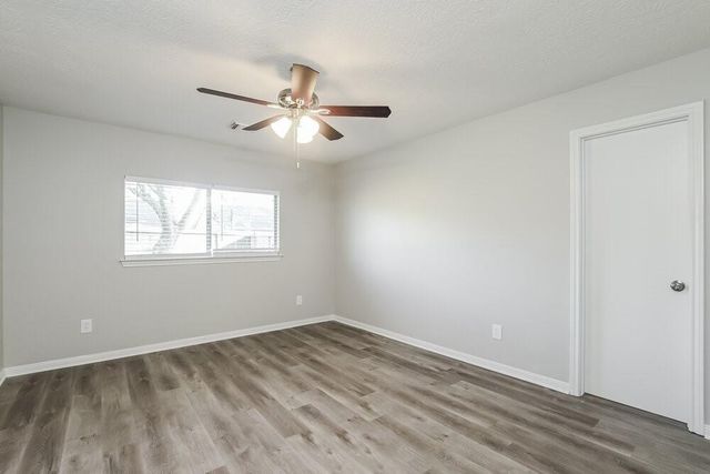 4923 Bayboro Park Drive, Friendswood, TX 77546