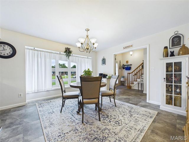 1228 Cardinal Drive, East Alton, IL 62024