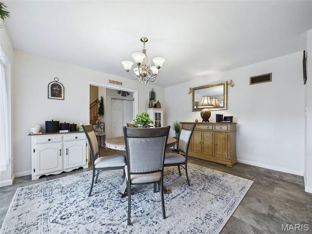 1228 Cardinal Drive, East Alton, IL 62024