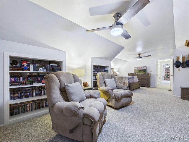 1228 Cardinal Drive, East Alton, IL 62024