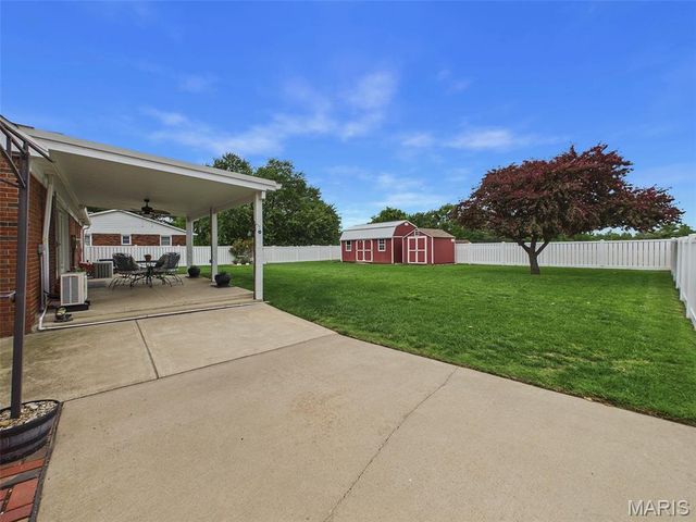 1228 Cardinal Drive, East Alton, IL 62024