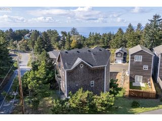 5430 GRAND Ave, Oceanside, OR 97134