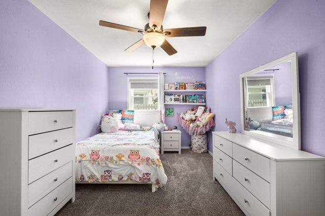 15449 W Mayflower DRIVE, New Berlin, WI 53151
