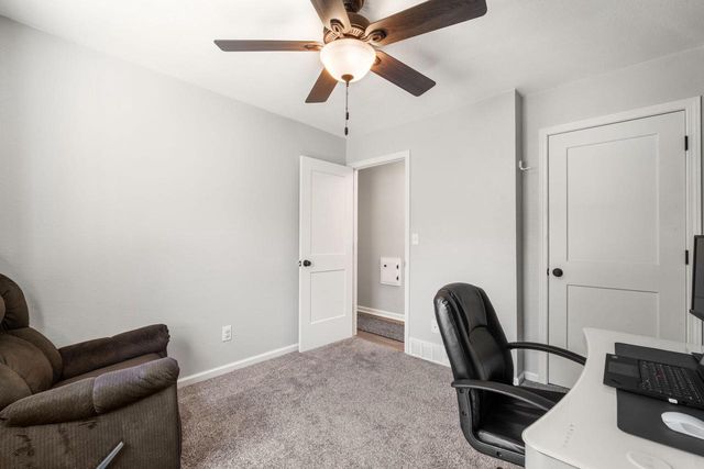 15449 W Mayflower DRIVE, New Berlin, WI 53151