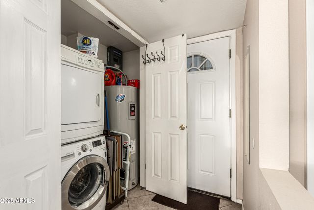 10821 N FAIRWAY Court E, Sun City, AZ 85351