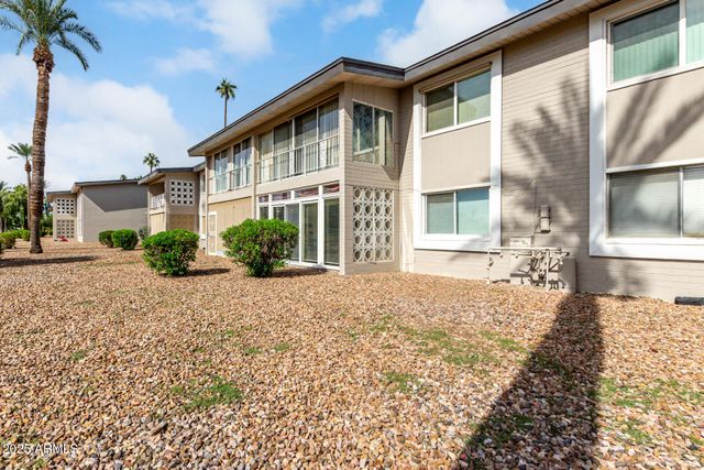 10821 N FAIRWAY Court E, Sun City, AZ 85351