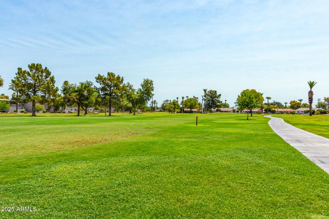 10821 N FAIRWAY Court E, Sun City, AZ 85351