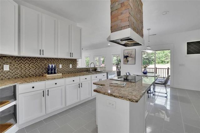 2373 Temple Johnson Road, Snellville, GA 30078