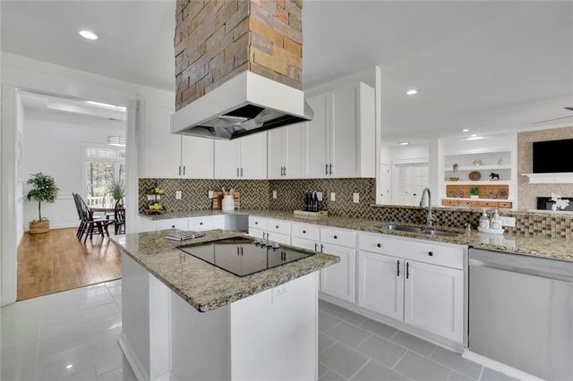 2373 Temple Johnson Road, Snellville, GA 30078