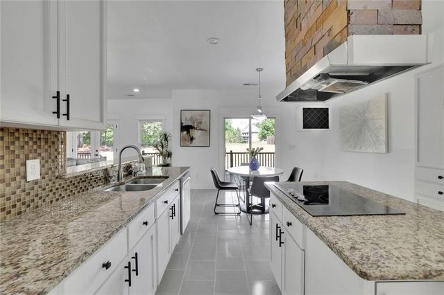 2373 Temple Johnson Road, Snellville, GA 30078