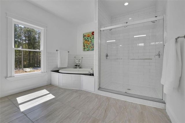 2373 Temple Johnson Road, Snellville, GA 30078