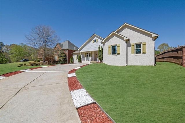 2373 Temple Johnson Road, Snellville, GA 30078